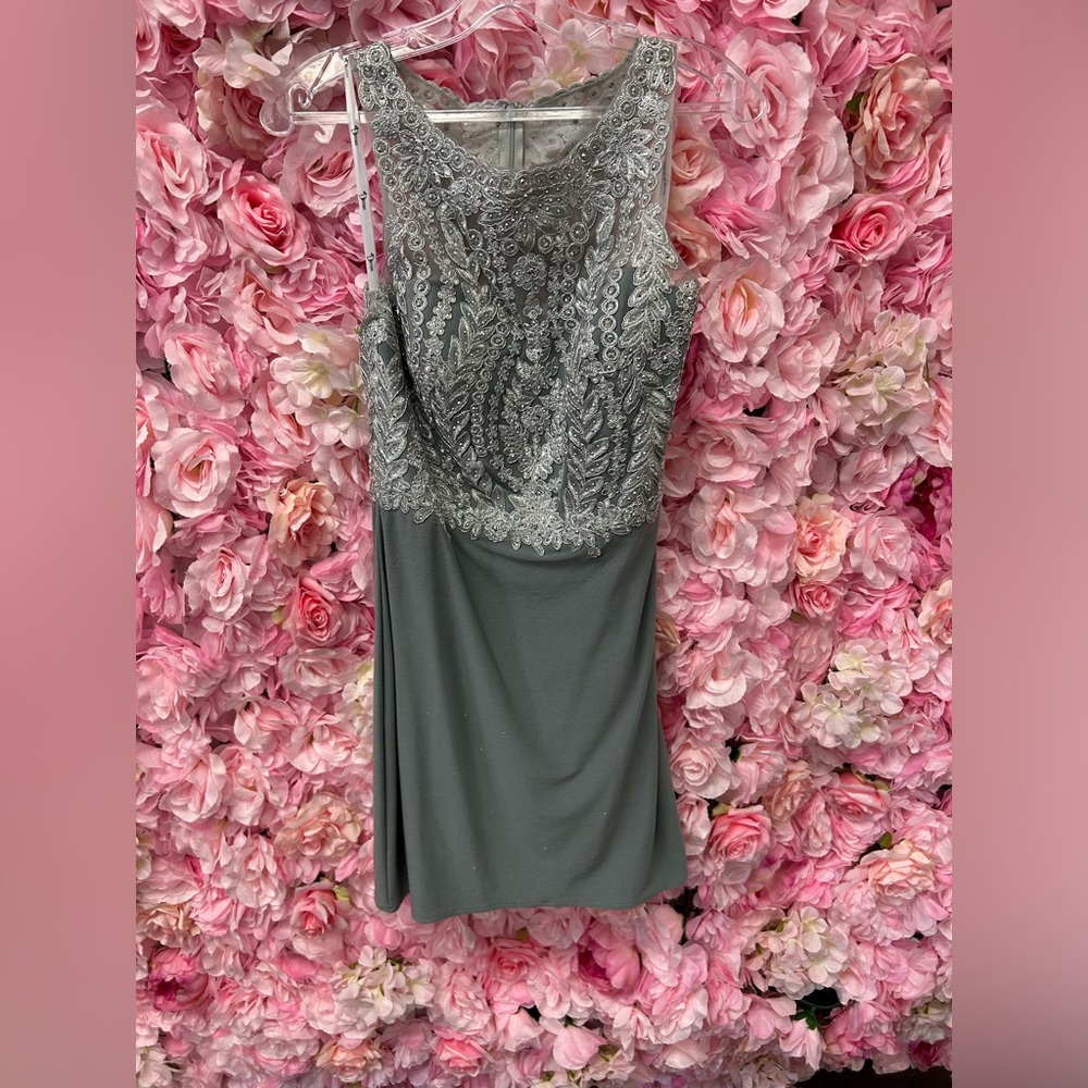 Damas by Tiffany Designs Size 12 Gray Short Dress